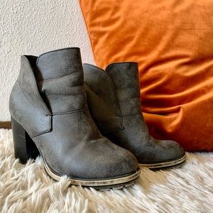 Gray Diatressed Chunky Bamboo Heels